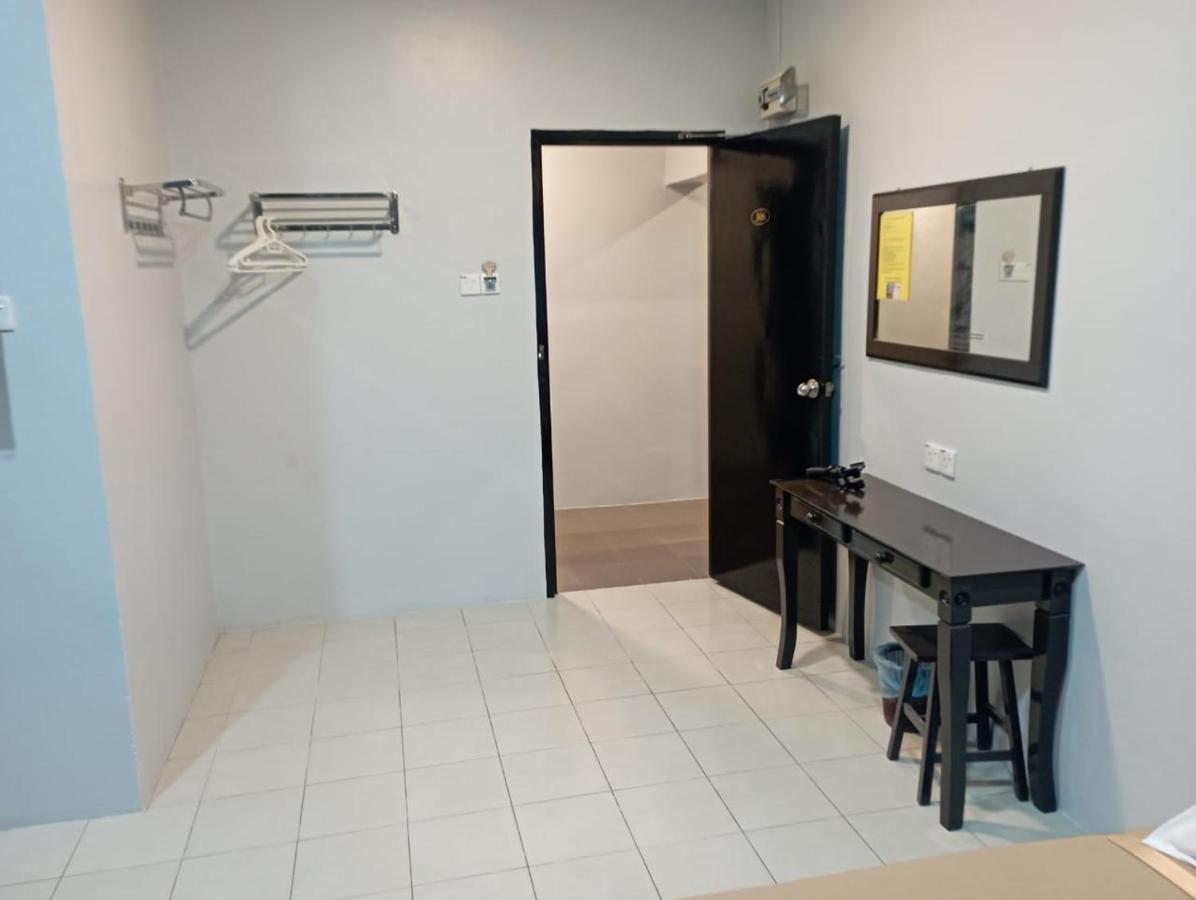 D Layaran Kuantan Lpt Exit 833 Hotell Eksteriør bilde