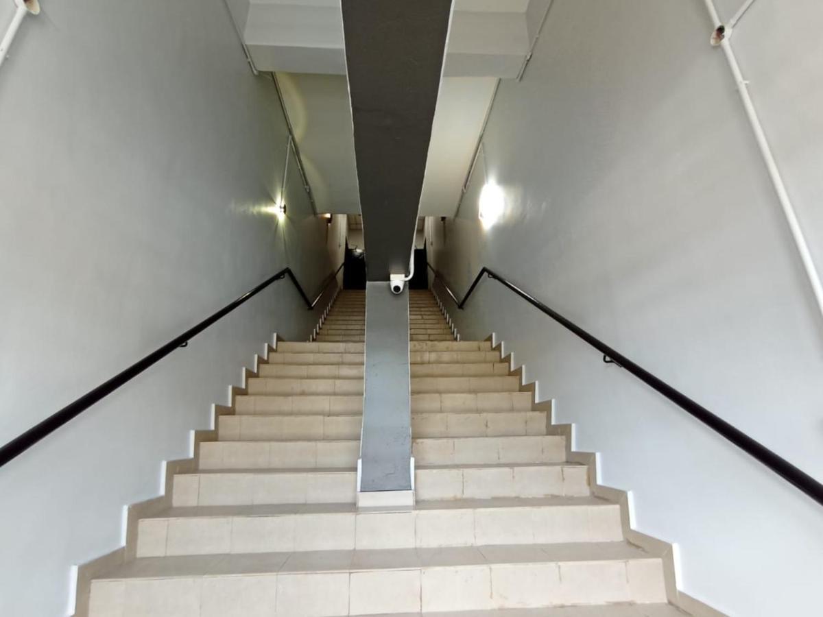 D Layaran Kuantan Lpt Exit 833 Hotell Eksteriør bilde